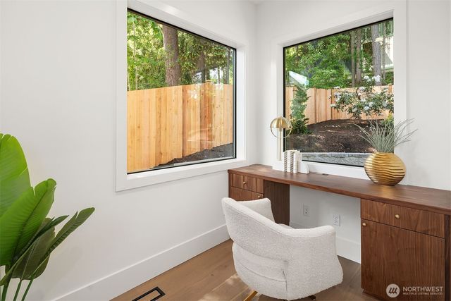 2425 153rd Avenue SE, Bellevue, WA 98007