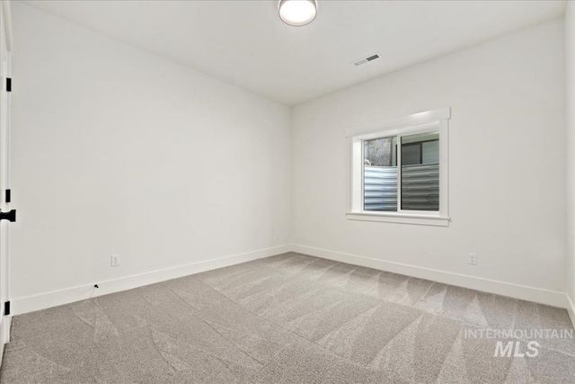 3541 E Warm Springs Ave, Boise, ID 83716