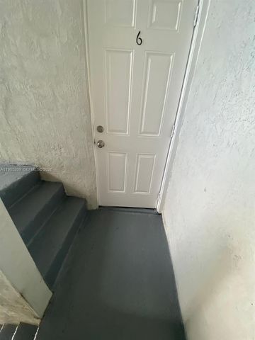 1700 NW 22 CT 6, Miami, FL 33125