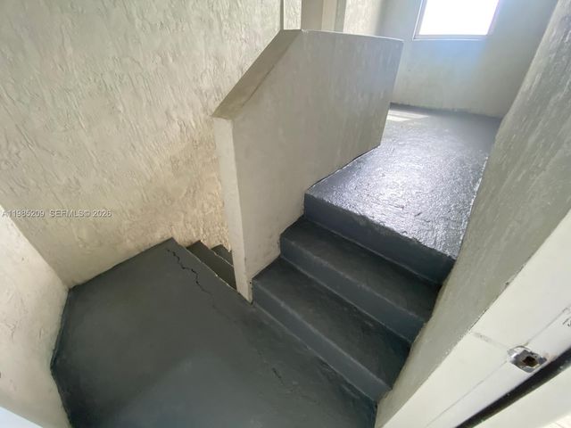 1700 NW 22 CT 6, Miami, FL 33125