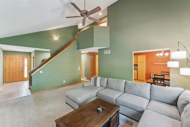 5911 E Open Meadow, Mcfarland, WI 53558