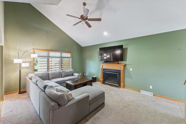 5911 E Open Meadow, Mcfarland, WI 53558