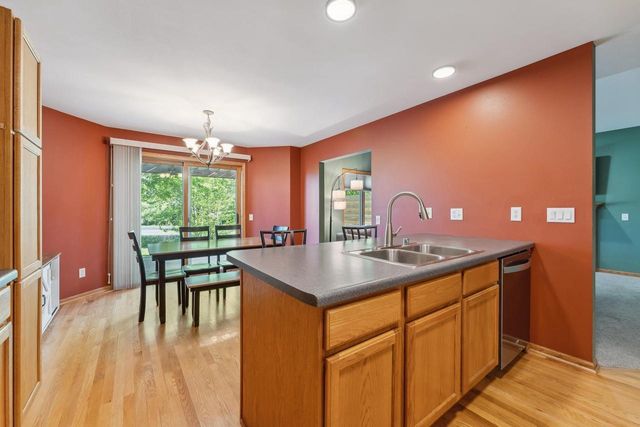5911 E Open Meadow, Mcfarland, WI 53558