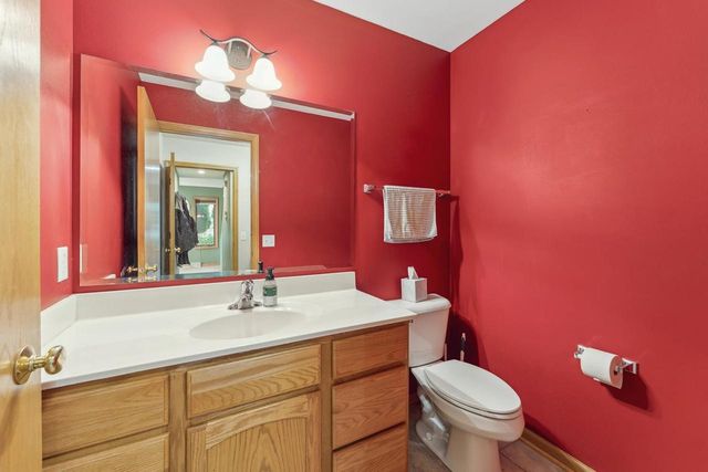 5911 E Open Meadow, Mcfarland, WI 53558