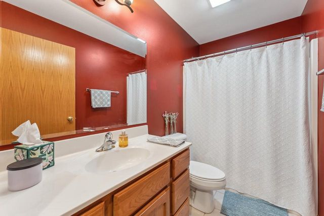 5911 E Open Meadow, Mcfarland, WI 53558