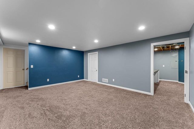 5911 E Open Meadow, Mcfarland, WI 53558