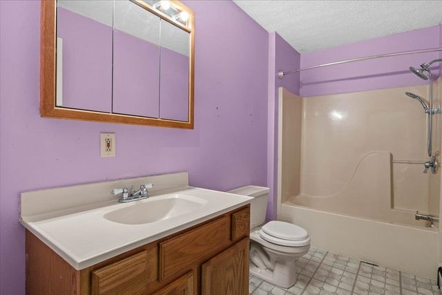 24 Lovely Lane, Milton, VT 05468