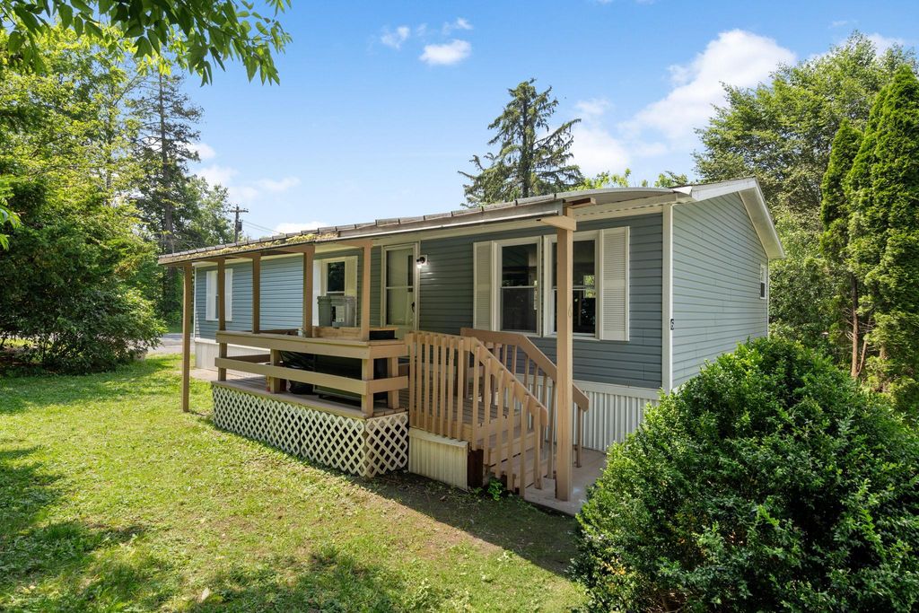 6 Sparrow Street, Newburgh, NY 12550