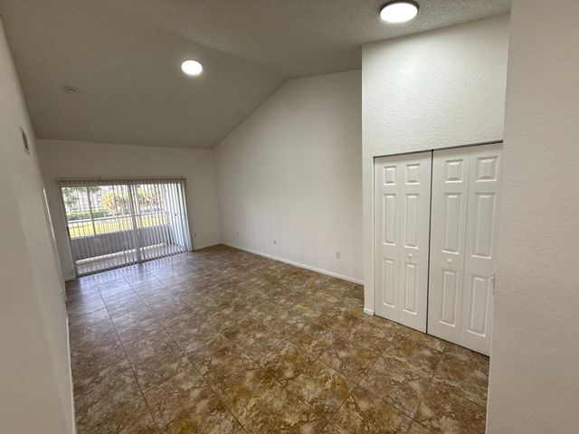 2851 N Oakland Forest Drive 307, Oakland Park, FL 33309