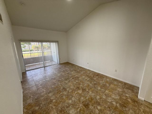 2851 N Oakland Forest Drive 307, Oakland Park, FL 33309