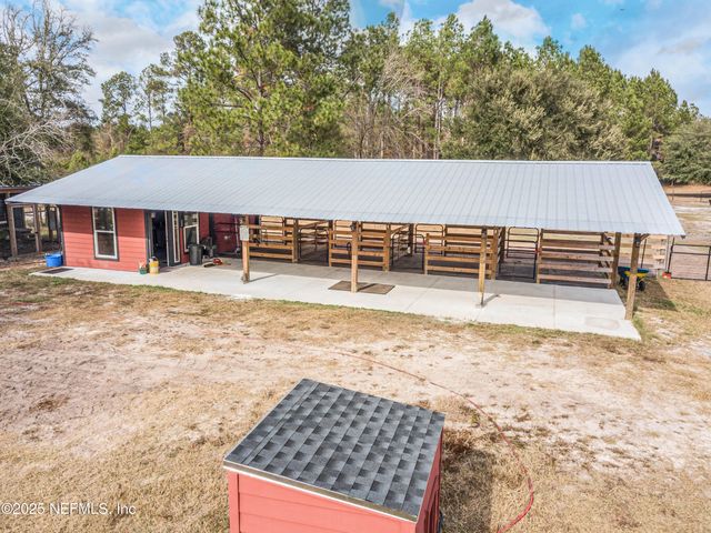 8219 MUD LAKE Road, Macclenny, FL 32063