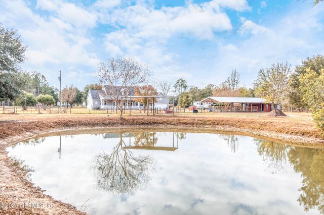 8219 MUD LAKE Road, Macclenny, FL 32063