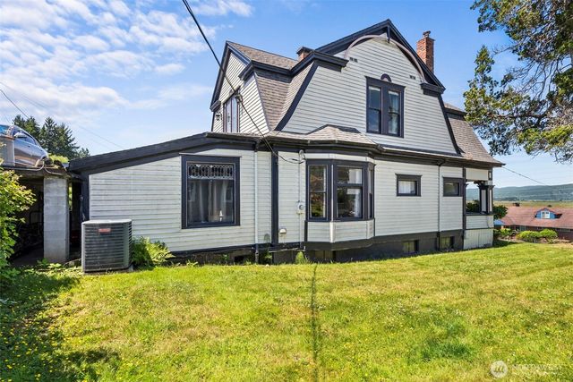 714 W First Street, South Bend, WA 98586