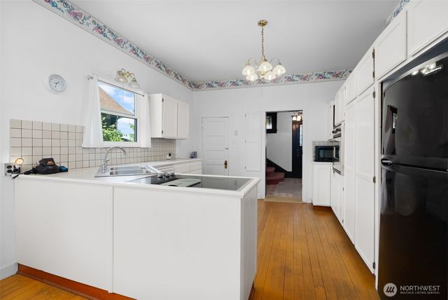 714 W First Street, South Bend, WA 98586