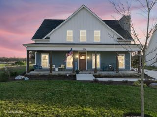 1526 Shalom St, Murfreesboro, TN 37128