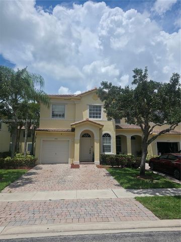 2584 SW 84th Ter 101, Miramar, FL 33025