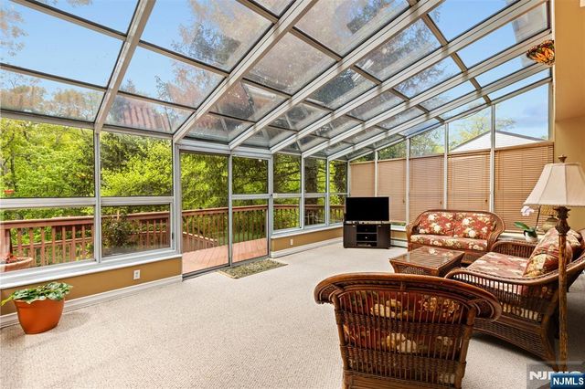 15 Lake Riconda Drive, Ringwood, NJ 07456