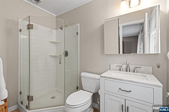 15 Lake Riconda Drive, Ringwood, NJ 07456