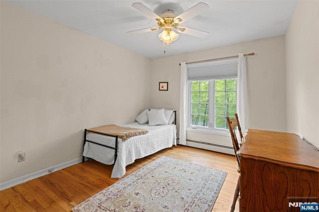 15 Lake Riconda Drive, Ringwood, NJ 07456