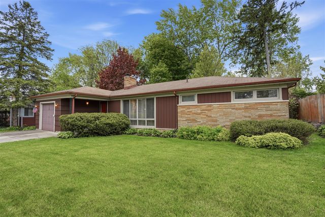 2655 Elsinore Drive, Waterford, MI 48328