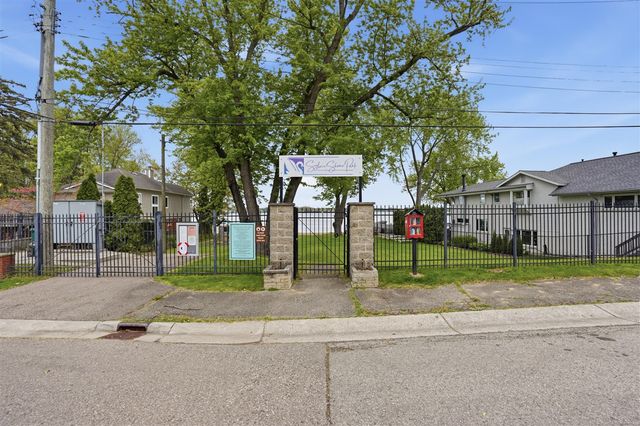 2655 Elsinore Drive, Waterford, MI 48328