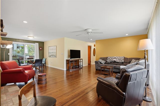 2655 Elsinore Drive, Waterford, MI 48328