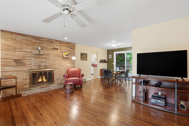 2655 Elsinore Drive, Waterford, MI 48328