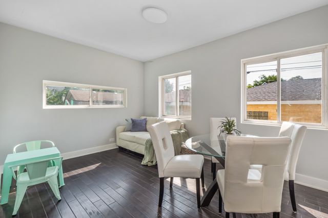 617 S Lombard Avenue, Oak Park, IL 60302