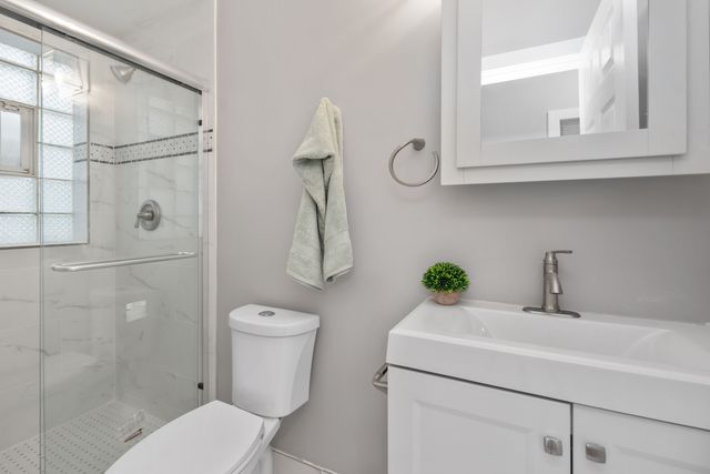 617 S Lombard Avenue, Oak Park, IL 60302