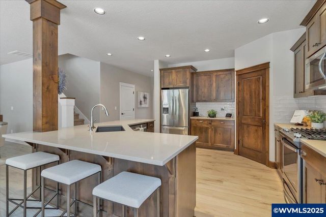 3882 Rogue Av S, Salem, OR 97302