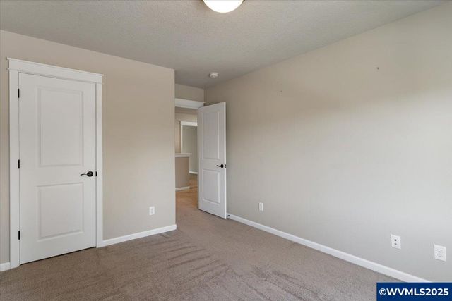 3882 Rogue Av S, Salem, OR 97302