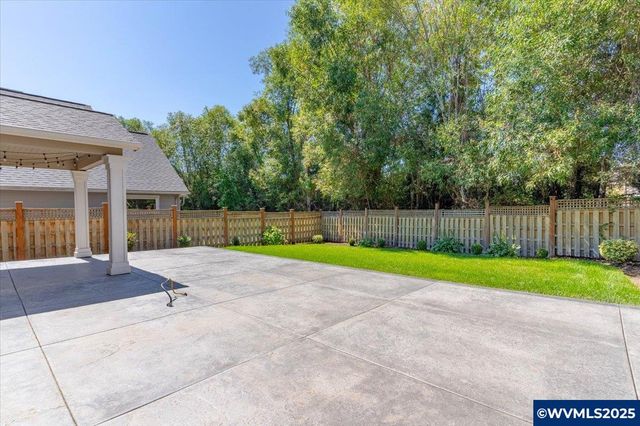 3882 Rogue Av S, Salem, OR 97302