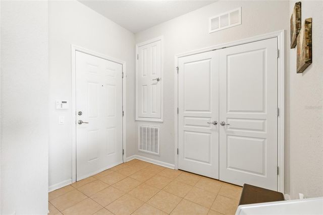 8296 PORTOFINO DRIVE 405, Davenport, FL 33896