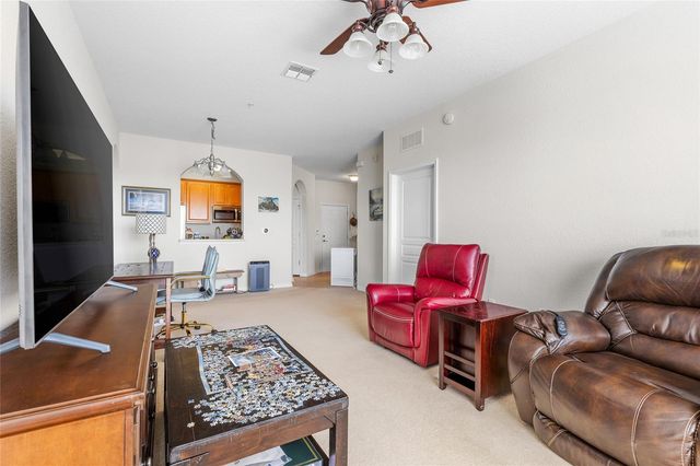 8296 PORTOFINO DRIVE 405, Davenport, FL 33896