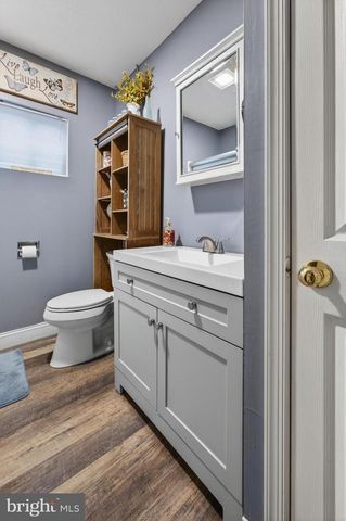 27 ARNEYS MOUNT RD, Pemberton, NJ 08068