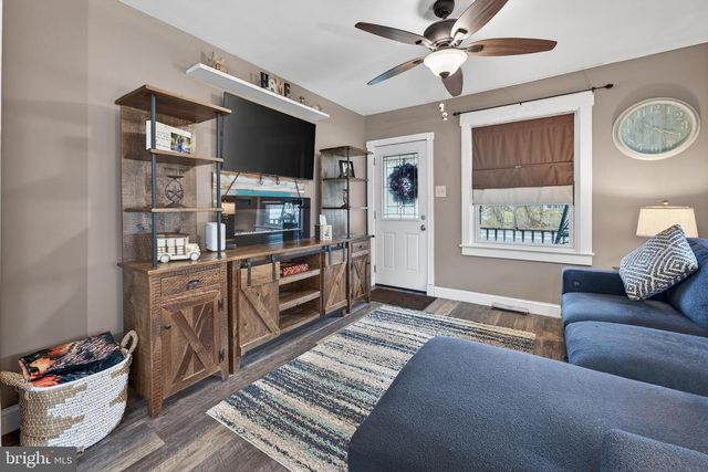 27 ARNEYS MOUNT RD, Pemberton, NJ 08068