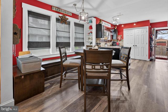 27 ARNEYS MOUNT RD, Pemberton, NJ 08068