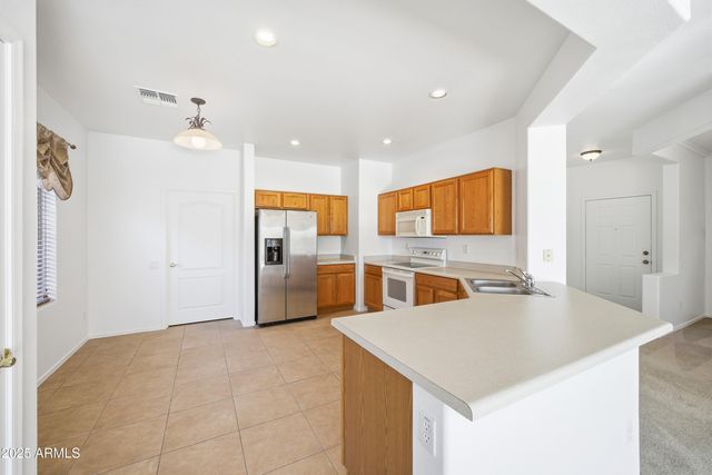 10675 E SECOND WATER Trail, Gold Canyon, AZ 85118