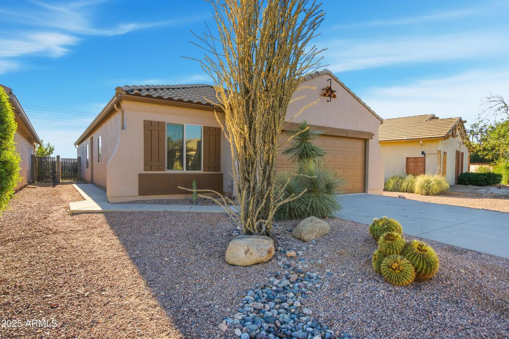 10675 E SECOND WATER Trail, Gold Canyon, AZ 85118