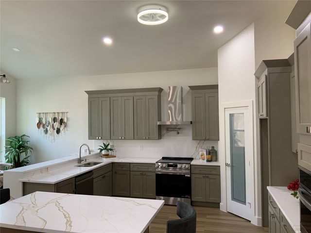 1250 Southfork Court, Waxahachie, TX 75167