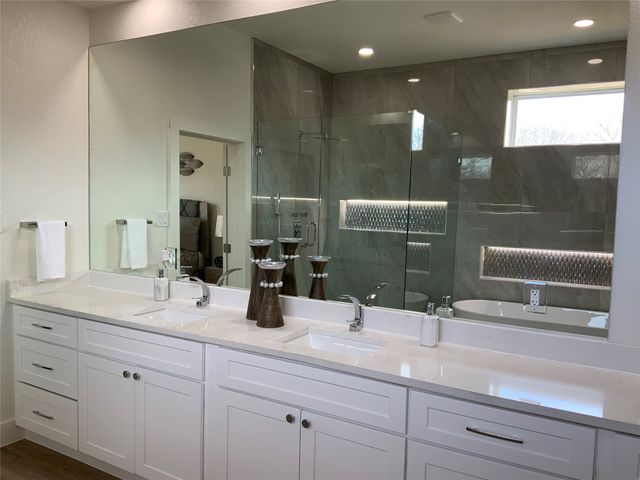 1250 Southfork Court, Waxahachie, TX 75167