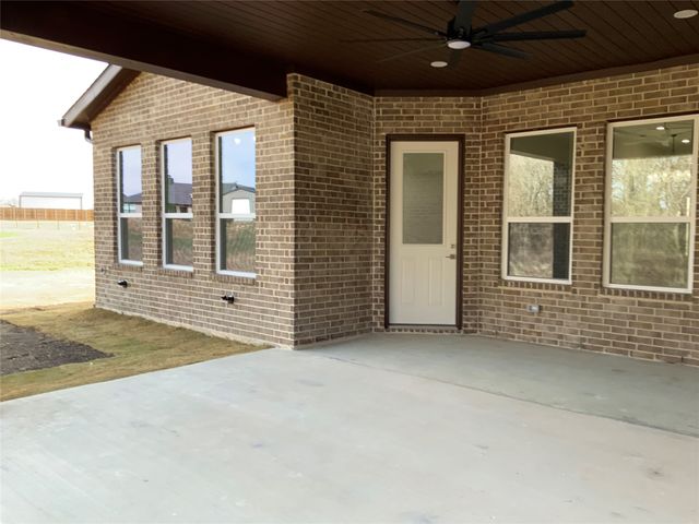 1250 Southfork Court, Waxahachie, TX 75167