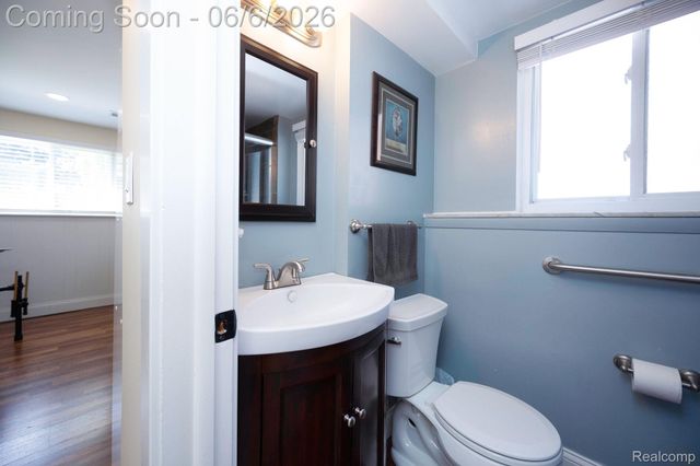 21076 Millbury Drive, Woodhaven, MI 48183