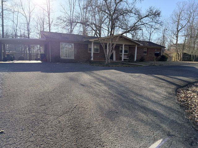 2321 Old Tullahoma Rd, Winchester, TN 37398