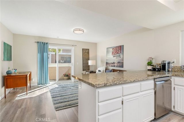 21038 Poolside Lane 5, Huntington Beach, CA 92648
