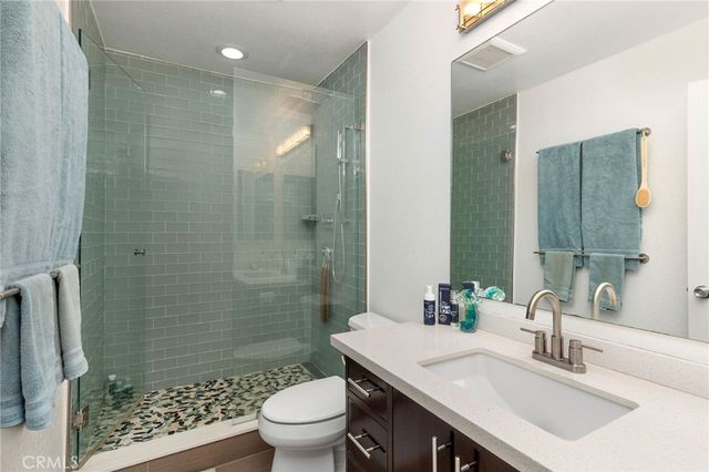 21038 Poolside Lane 5, Huntington Beach, CA 92648