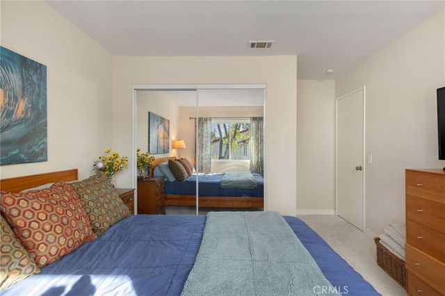 21038 Poolside Lane 5, Huntington Beach, CA 92648