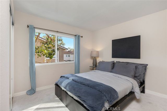 21038 Poolside Lane 5, Huntington Beach, CA 92648