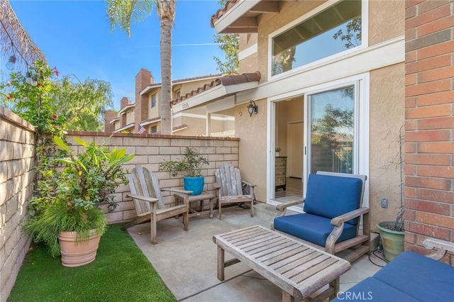 21038 Poolside Lane 5, Huntington Beach, CA 92648