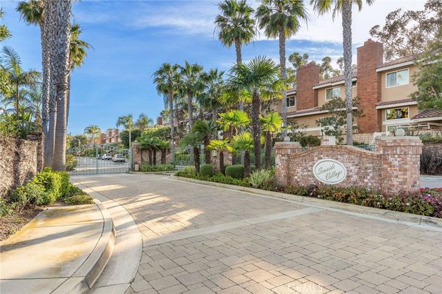 21038 Poolside Lane 5, Huntington Beach, CA 92648